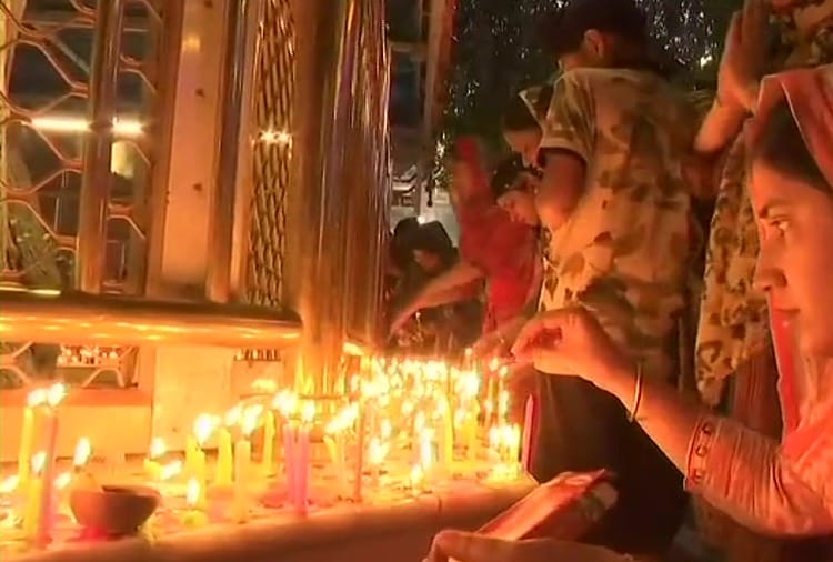 Shri Guru Granth Sahib First Prakash Parv Celebration in Golden Temple Amritsar