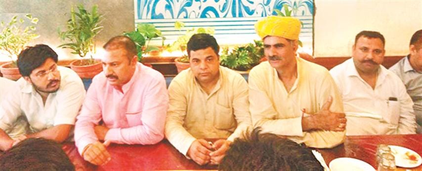 los kee 80 seeten jeet lega savarn-muslim gathajod : raana
