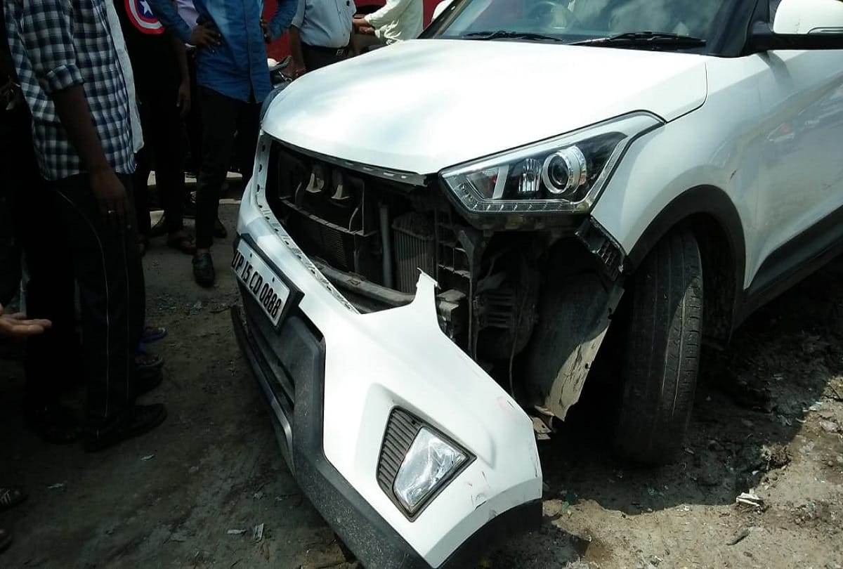 Accident in meerut, twelve students injured, see photos