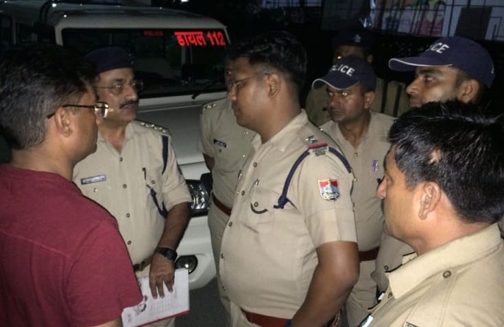 घर में चाय विक्रेता की गला घोंटकर हत्या