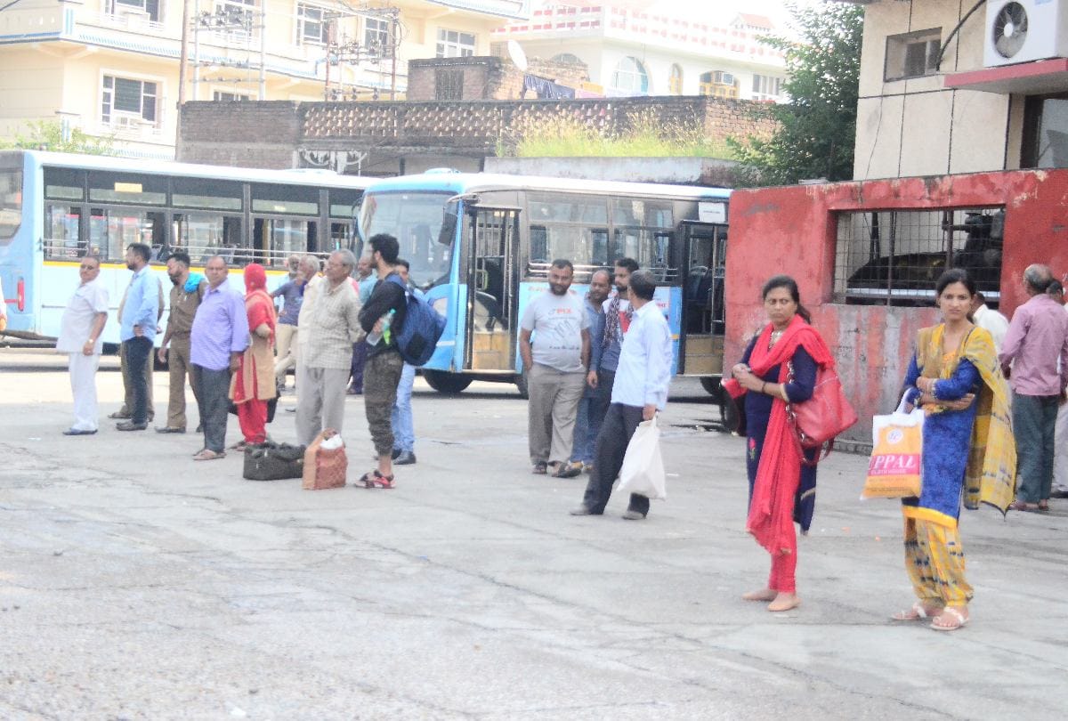 Private buses Operators Strike in himachal Pradesh