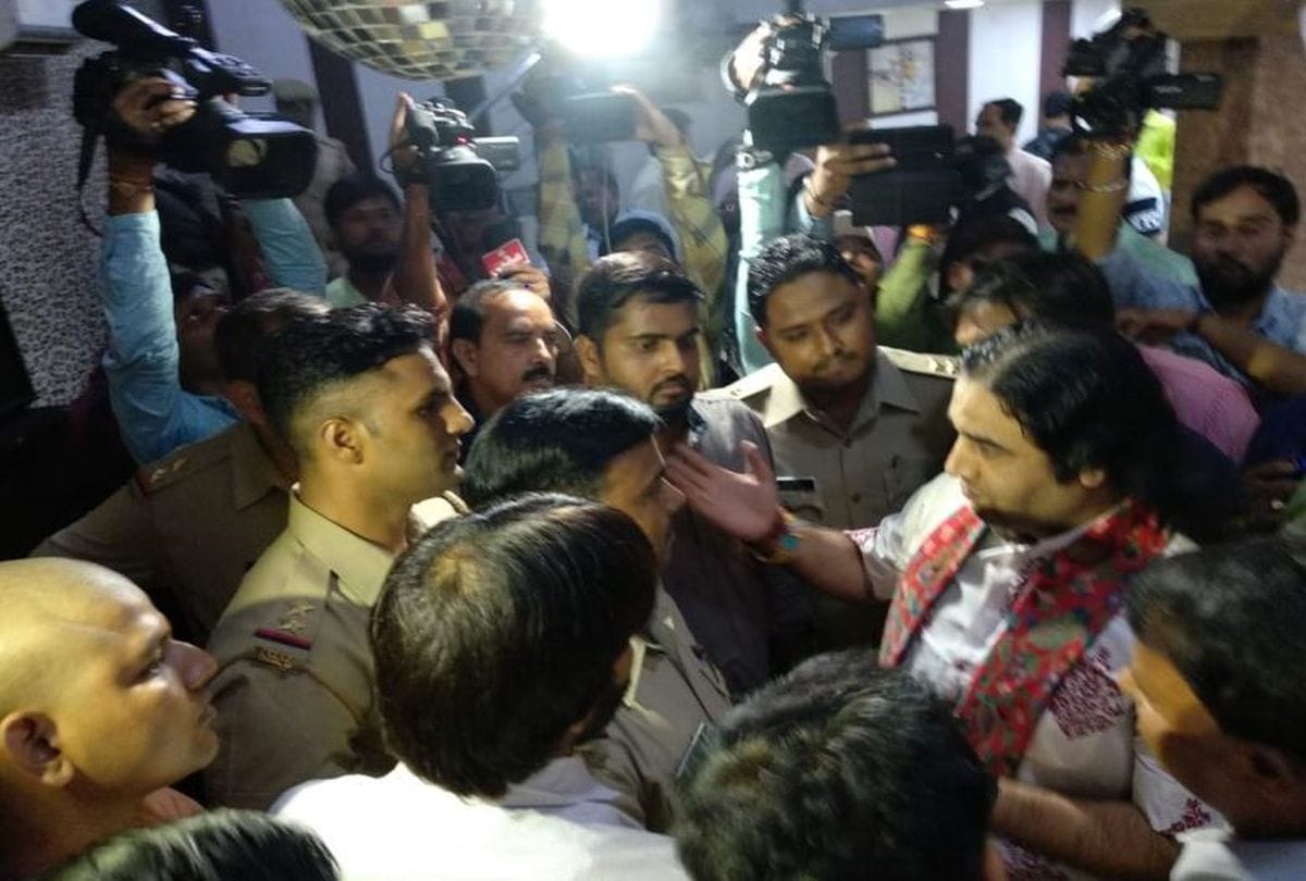 Devakinandan Thakur asks question to Narendra Modi and Yogi Adityanath after arresting
