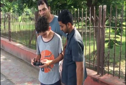 The drone flew above the Taj Mahal