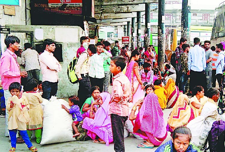 जिला में दूसरे दिन भी ठप रही बस सेवाएं