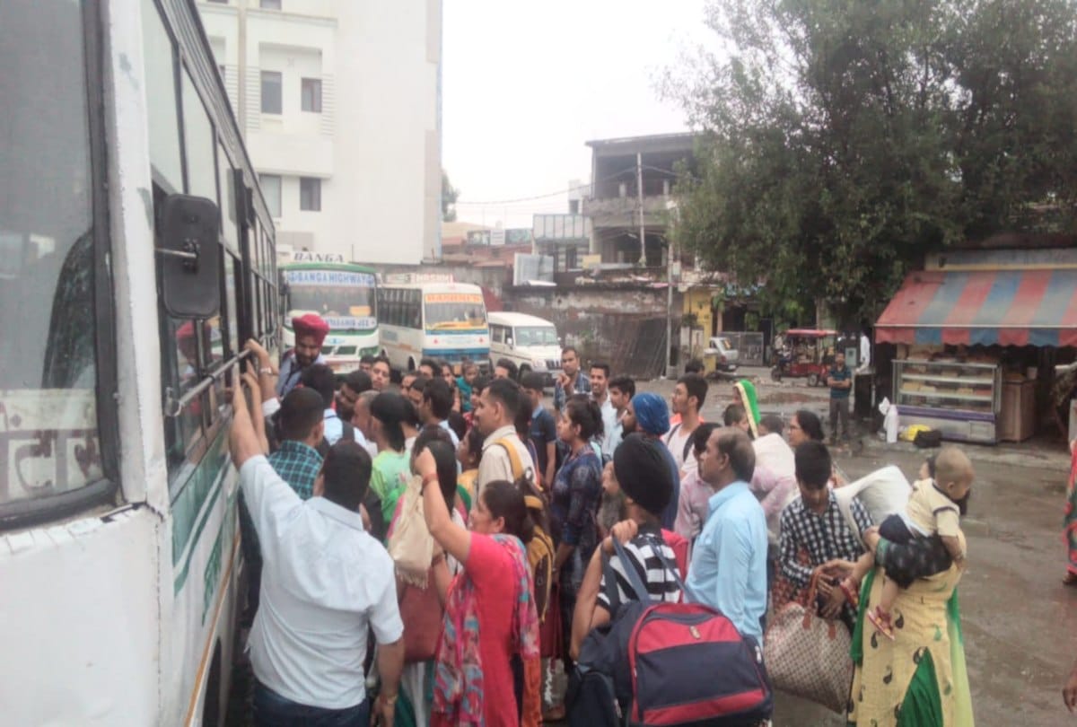 private bus operators strike continue in himachal