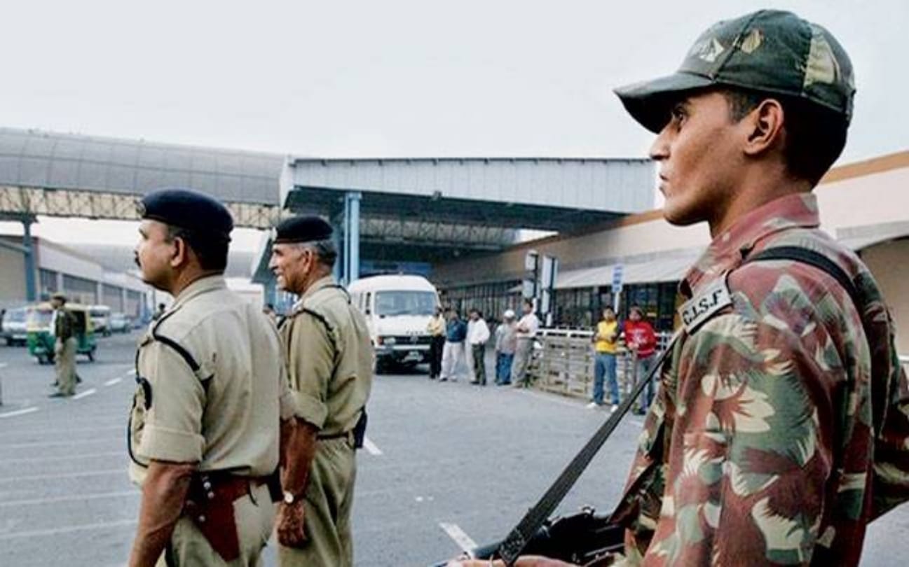 sarkari naukri CISF Recruitment 429 Head Constable posts know about last date sarkari jobs