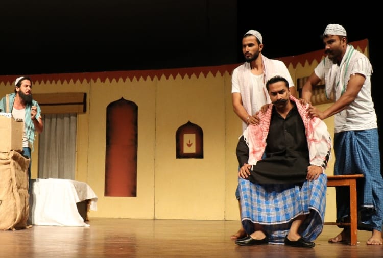 drama of Asghar wajahat Staged play in Chandigarh