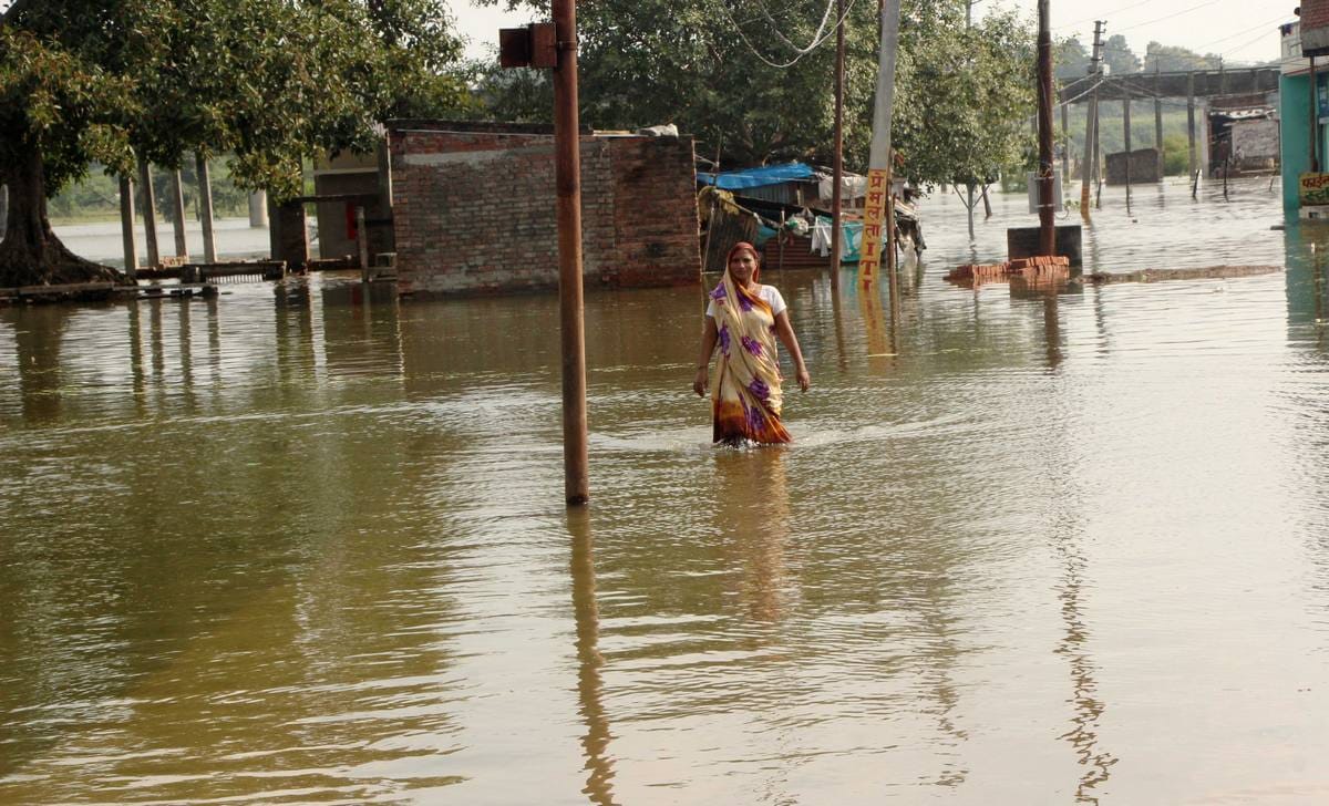 Varanasi ganga water level regular increase people face problem