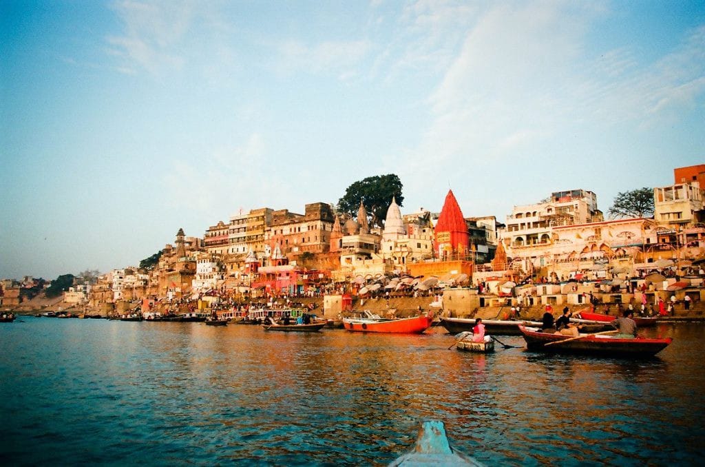 CM yogi adityanath will inaugurate laser show in ganga at varanasi