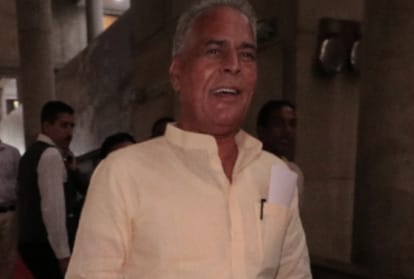 Haryana assembly disorder between abhay chautala and karan dalal