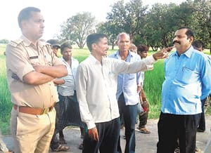 Commotion for burial of dead near temple