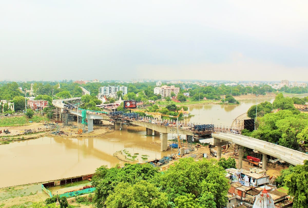 lucknow metro will cover the distance munshipulia to amausi in 40 minutes