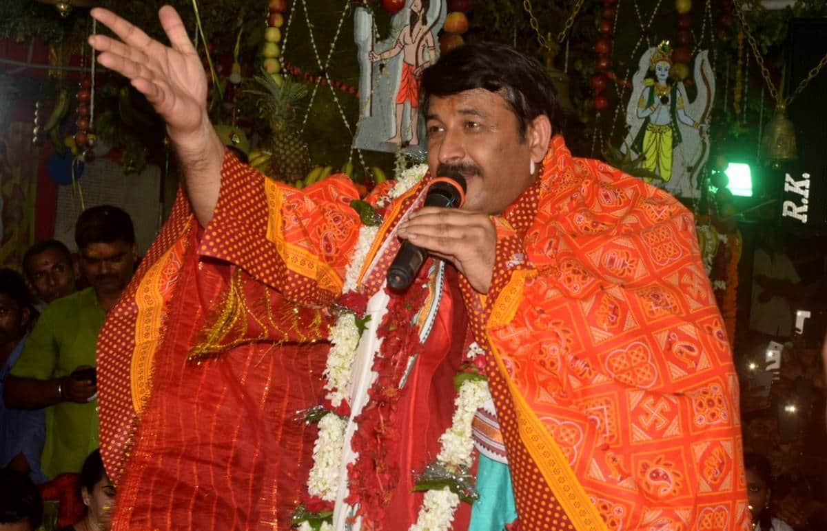 Manoj Tiwari struggle life stories success in films and politics then second marriage