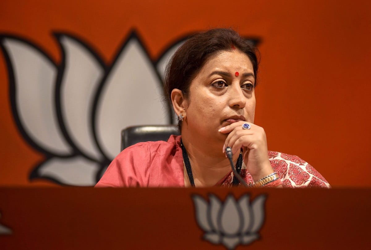 Smriti Irani slams Rahul Gandhi, attacked by National Herald Case