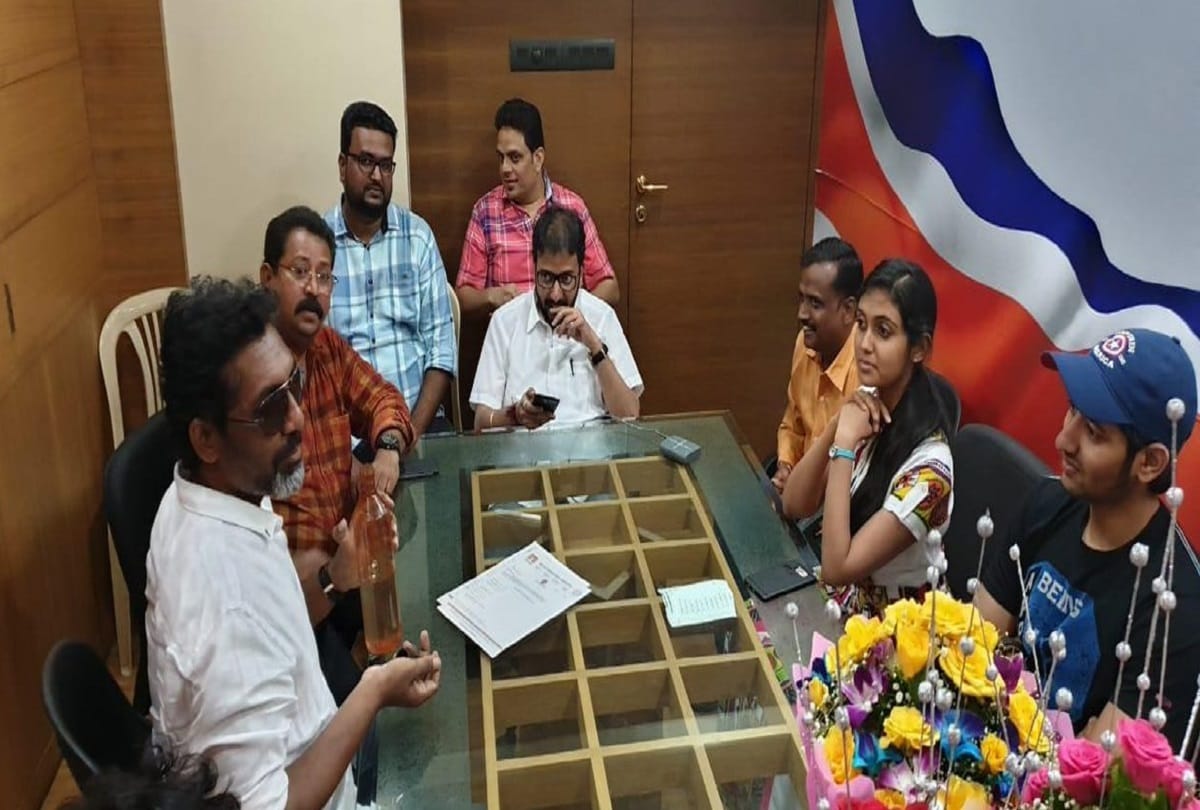 Marathi film Sairat Director Nagraj Manjule and Lead Actors Join MNS Film Workers' Union
