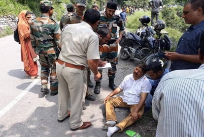 Car accident in devprayag rishikesh badrinath highway one killed