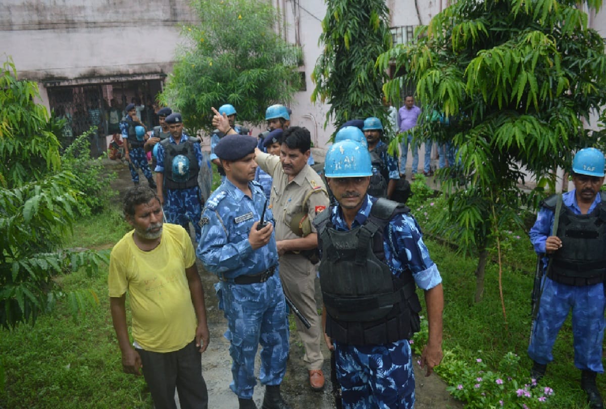 Blast in bijnor seven killed and many injured see photos