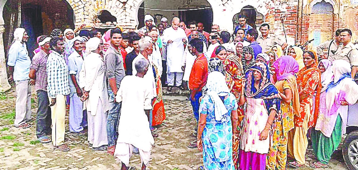 samshaan ghat ko lekar vidhayak se mile gramin