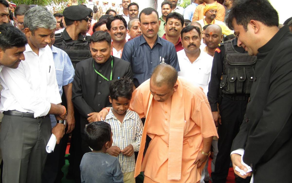CM yogi adityanath angry because of children not go to school in sonbhadra