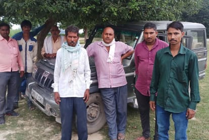 A gangster found hanging in sultanpur jail.