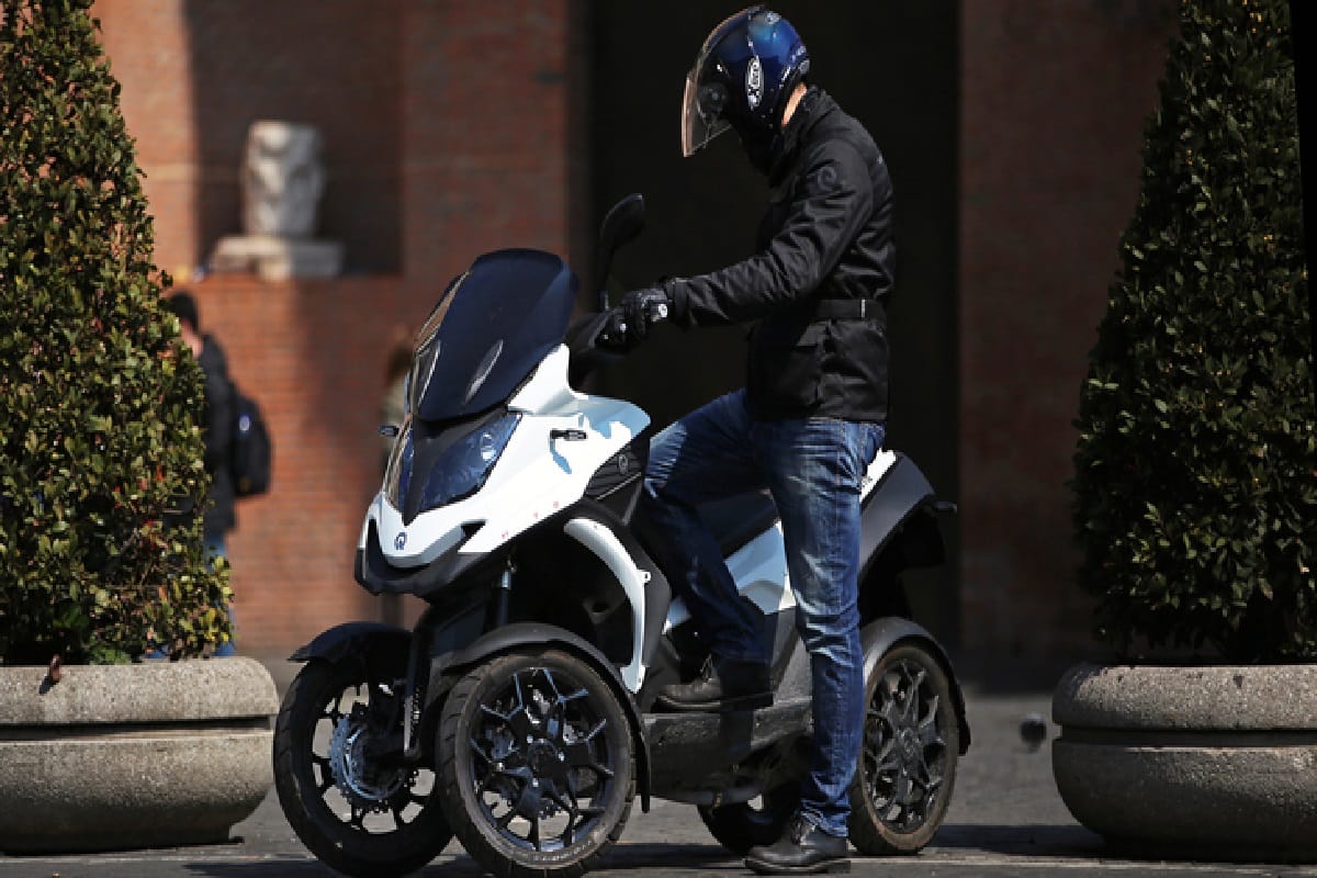 Quadro Qooder four wheeler scooter launched in switzerland,