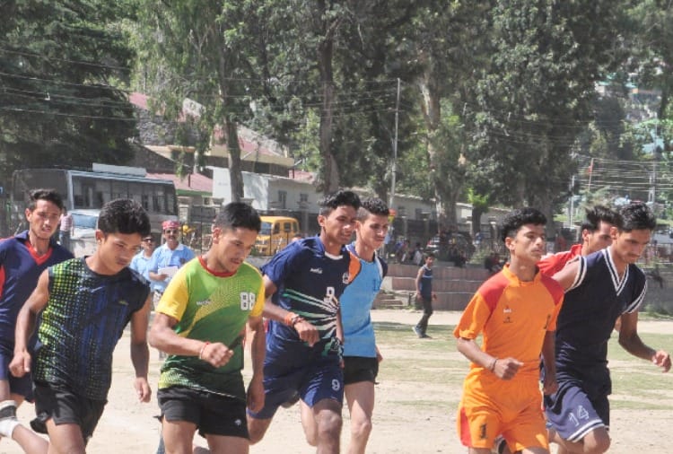 भुंतर के गंगा राम, काईस की नेहा बनीं बेस्ट एथलीट