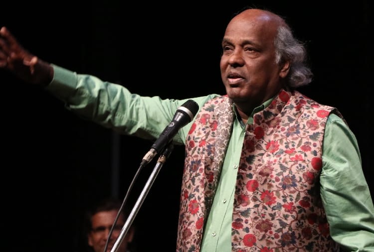 Rahat Indori commented on the modern film songs in chandigarh