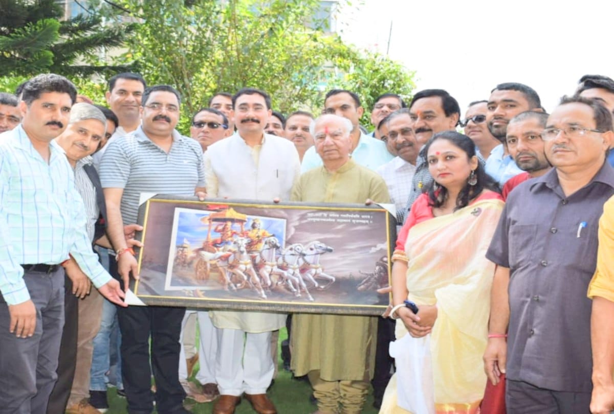 mp Shanta kumar celebrates 85th Birthday