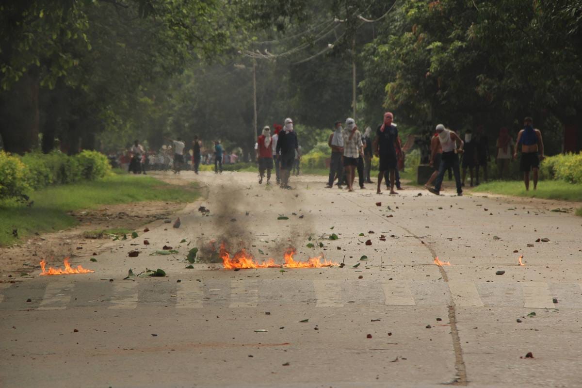 Outrage in BHU after student clash CM yogi adityanath in city