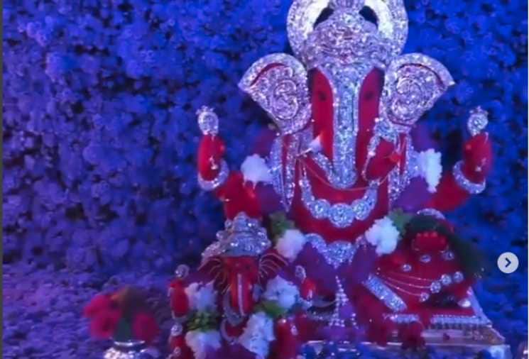 salman khan sister arpita khan welcome ganpati on ganesh chaturthi celebration