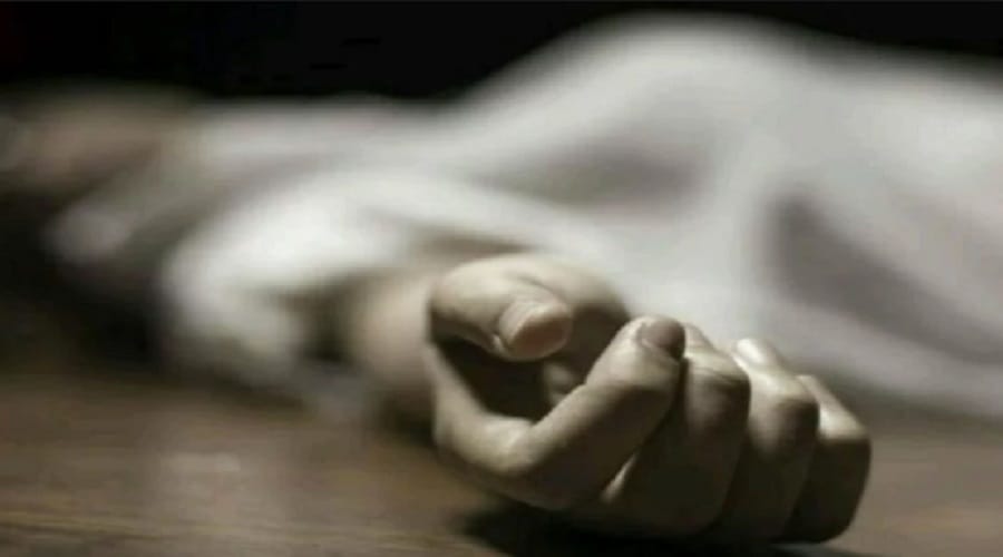 woman in Bijnor ate the poison with two daughters, and two died