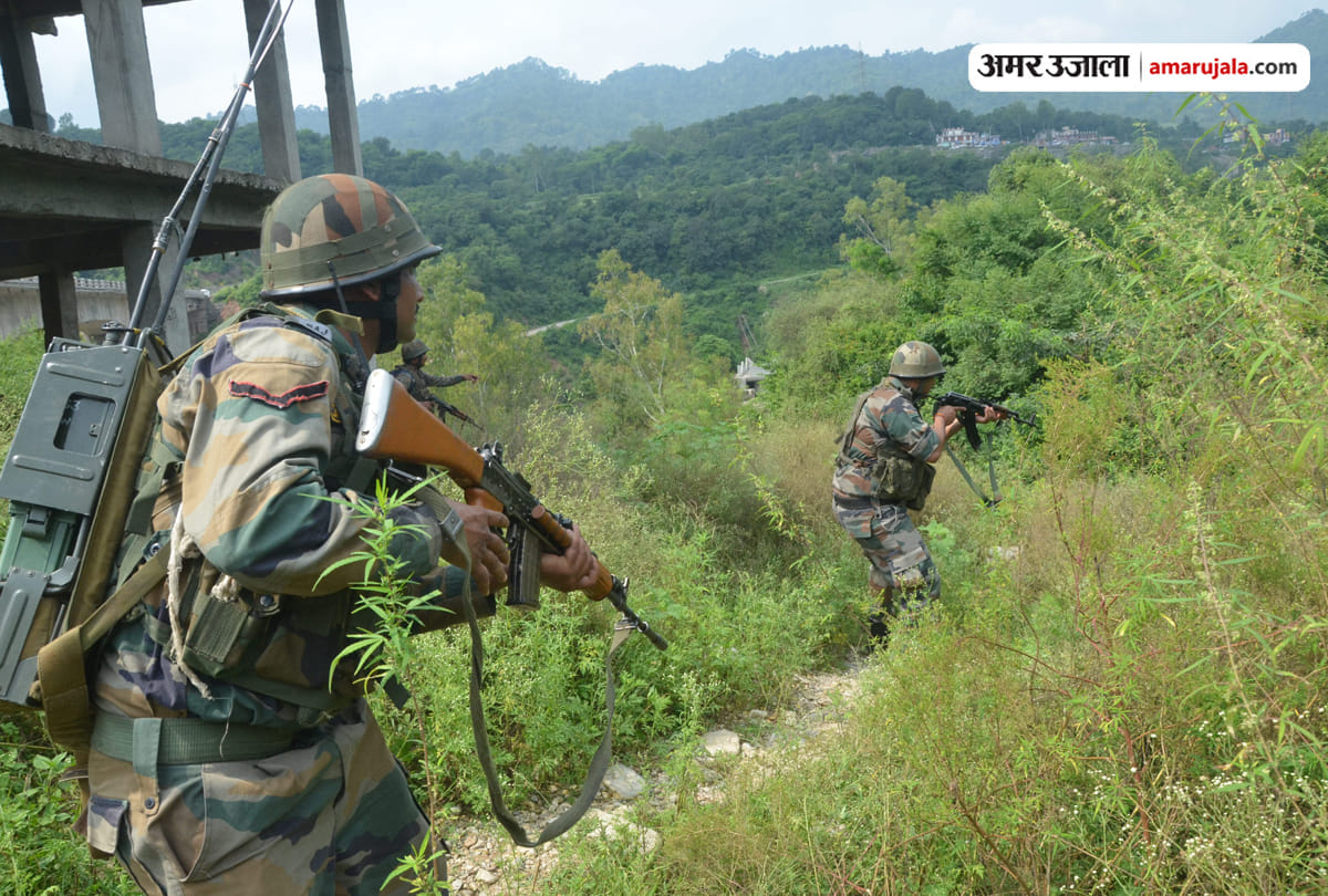 CRPF personnel injured in terrorist attack in pulwama, Jammu and Kashmir