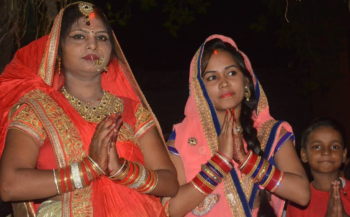hariyali teej 2021 why women do 16 makeup or shringar on this day