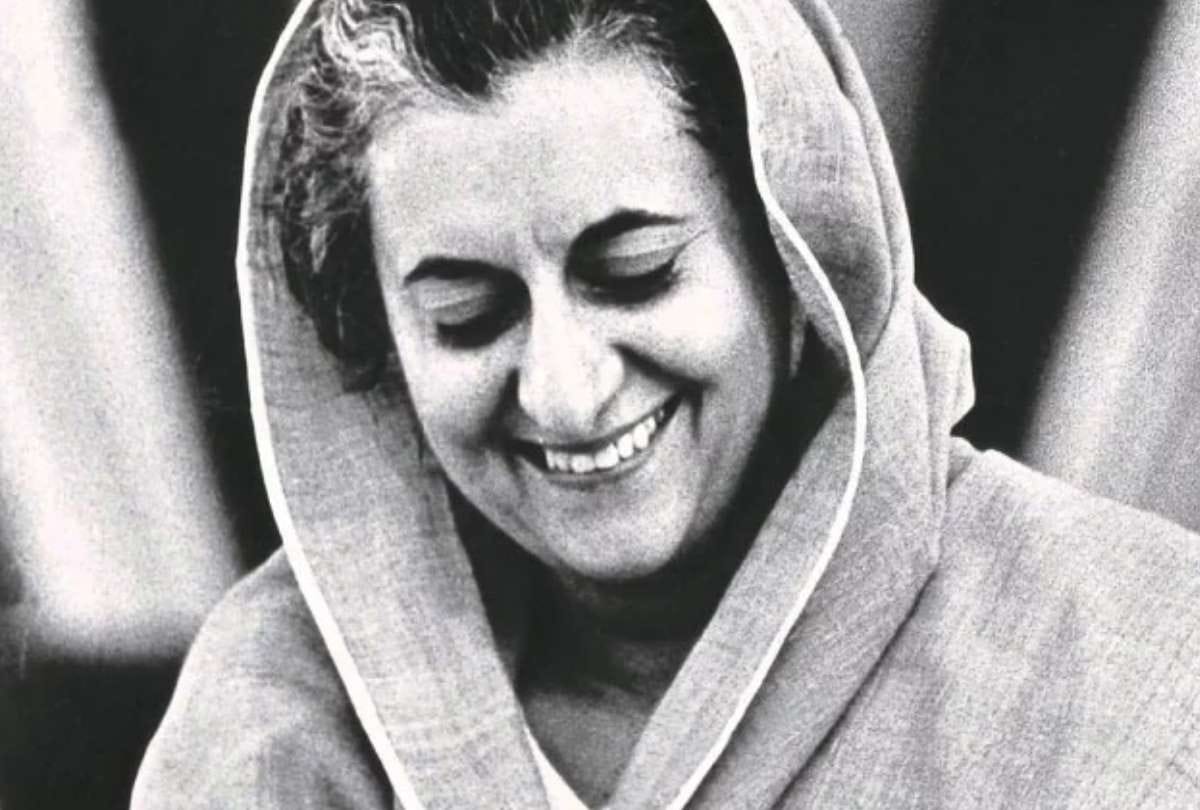 indira gandhi's sudden visit to her opponent rajnarayan