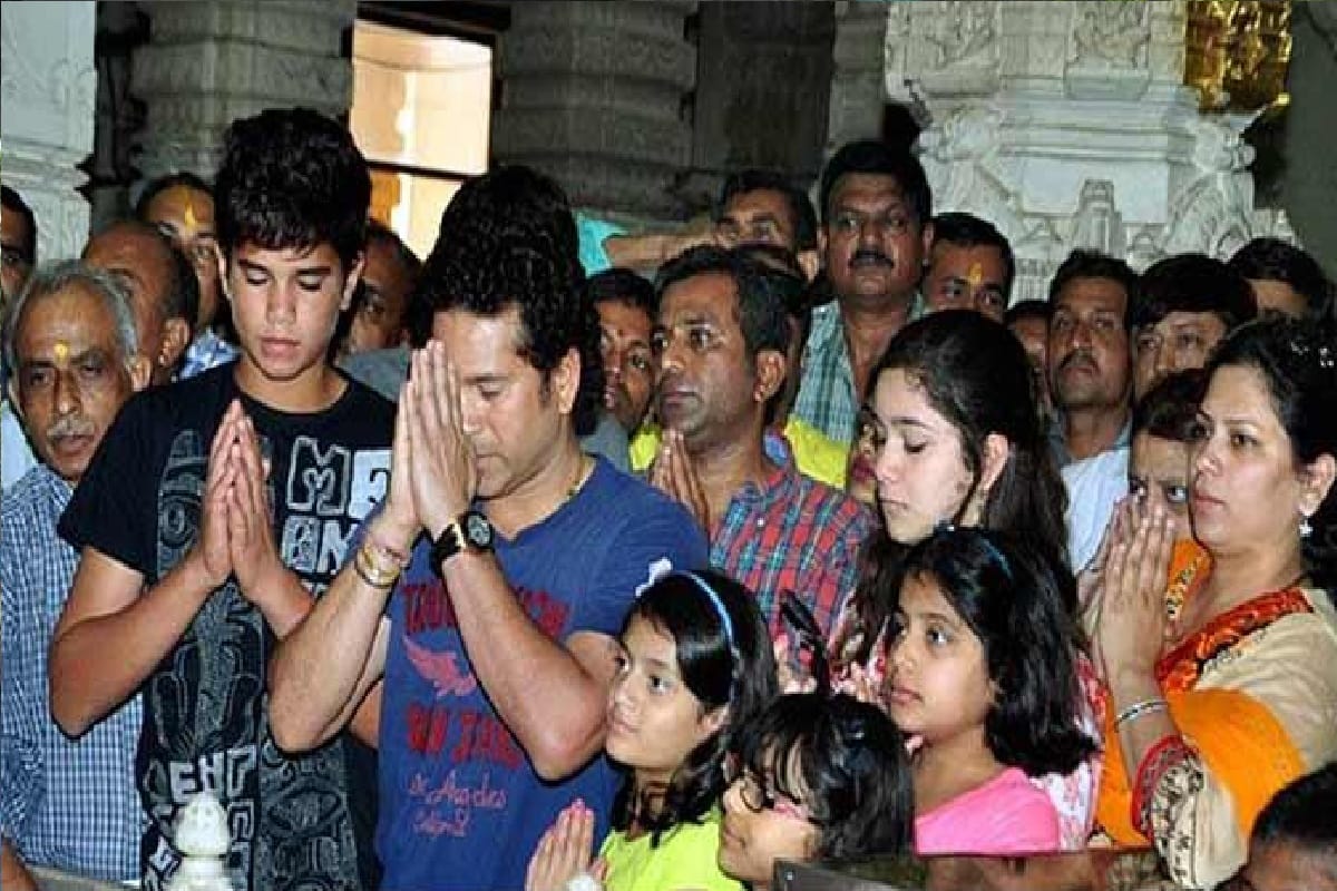 ms dhoni deori temple visit in jharkhand before asia cup 2018