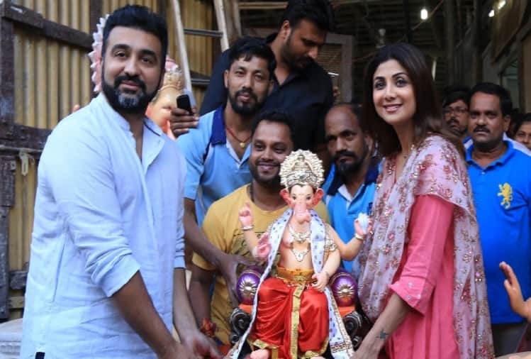 Ganesh Chaturthi 2018 Shilpa Shetty and Raj Kundra welcomed lord Ganesha at her home