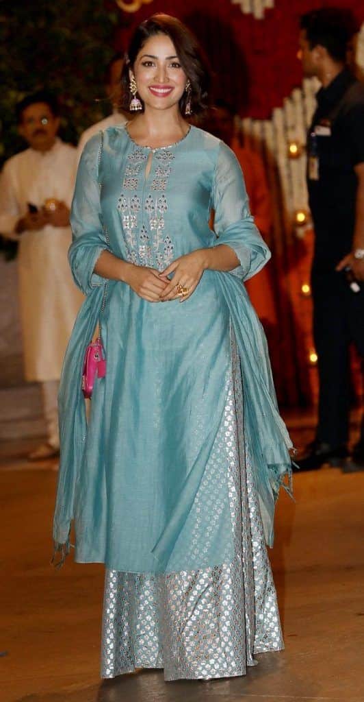 Bollywood Khan arrive Mukesh Ambani Ganesh Chaturthi celebration