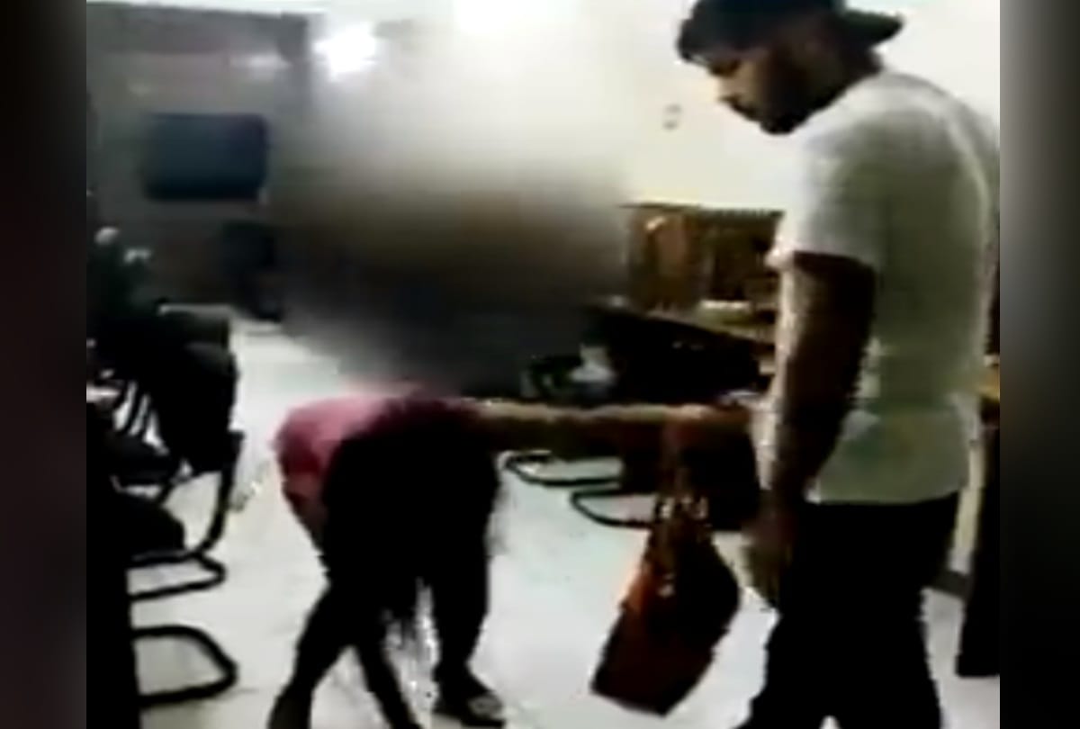 New reveal in case of beating of young woman at delhi