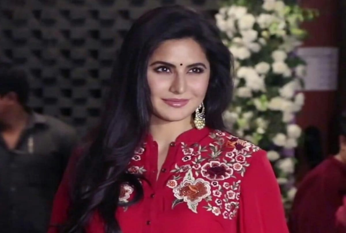 katrina kaif speak up on kiss from shah rukh khan in film zero