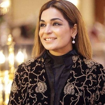Pakistani actress meers says she 'will decide  to act with Shah Rukh Khan'