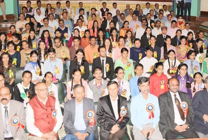 education minister suresh bhardwaj in Hindi Diwas Program at Gaiety Theatre Shimla