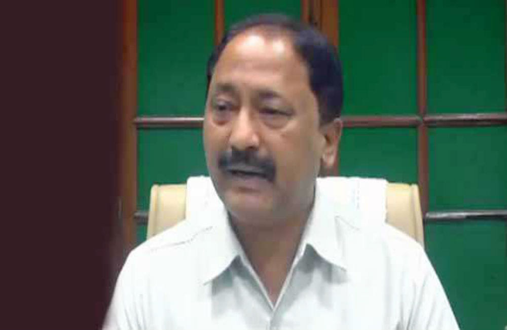 delhi police files FIR against congress leader pradeep mathur