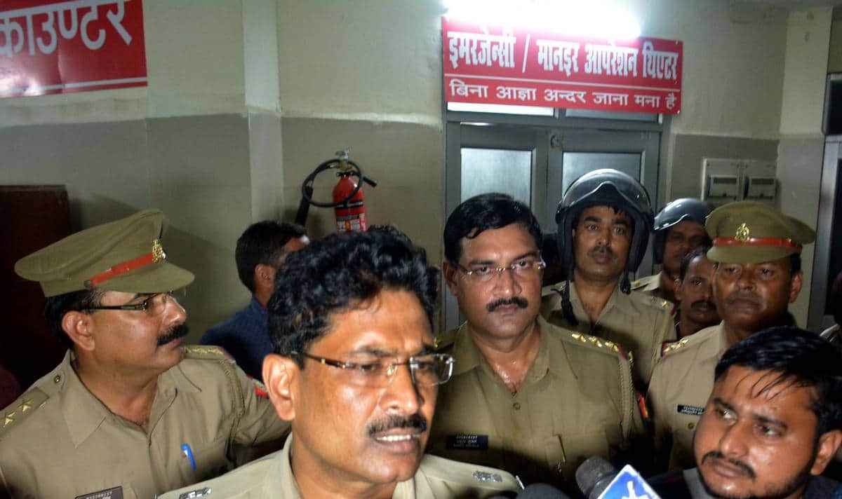 Rais banarasi and rakesh agrahari become against each other due this reason