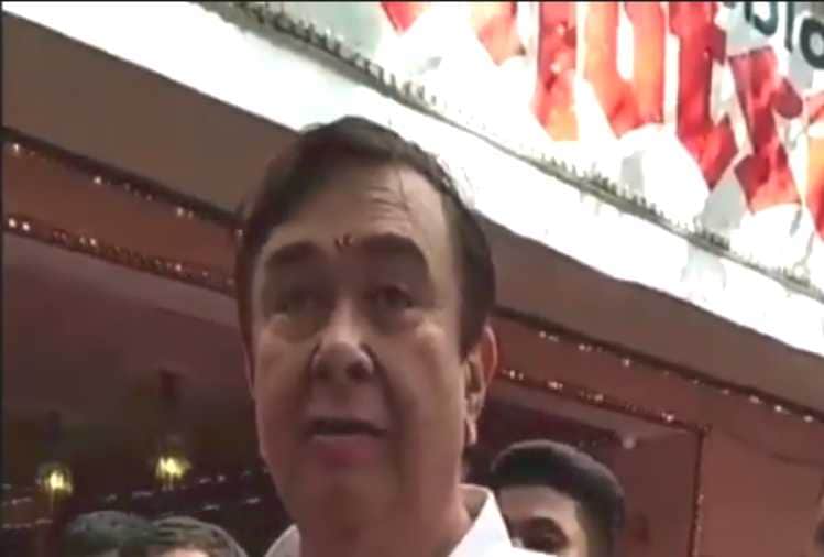 ganesh chaturthi 2018 randhir kapoor get emotional when he has done ganesh aarti