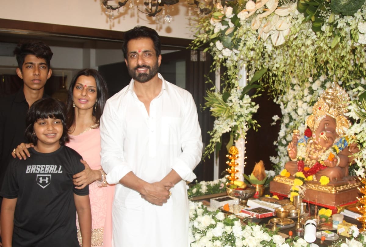 Bollywood, Actor Sonu Sood Interview on Entry in Politics, Congress