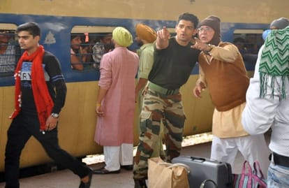Sooraj Pancholi starrer flim satellite shankar shooting at agra cantt station