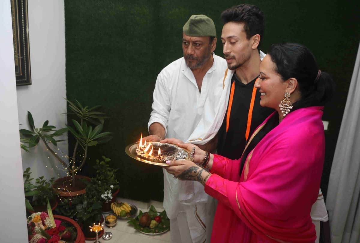 Ganesh Chaturthi 2108 these celebrities was celebrate Ganesh Chaturthi