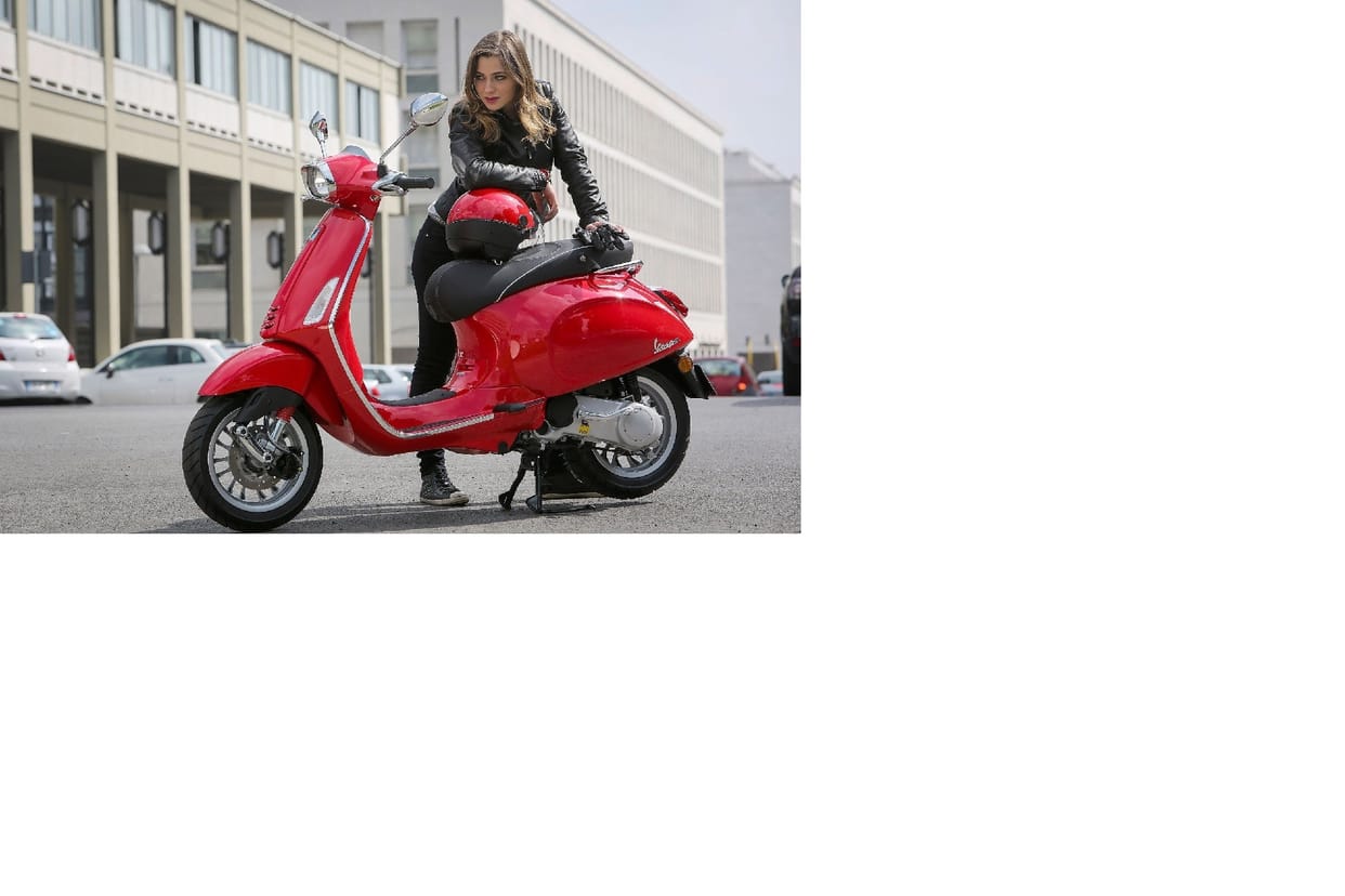 vespa and aprilia scooters comes with many festive offers