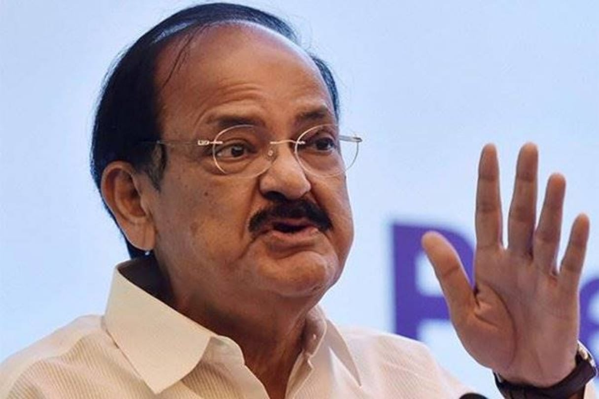 vice president of india said speak hindi other than vernacular language