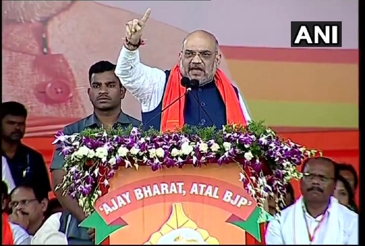 Amit Shah targets KCR in Telangana